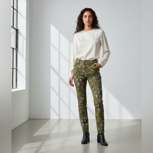 Anthropologie Pilcro the Wanderer Green Floral Jeans (size 26)